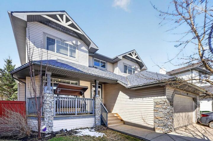 Property Photo:  765 Qualicum Beach Bay  AB T1X 1J1 