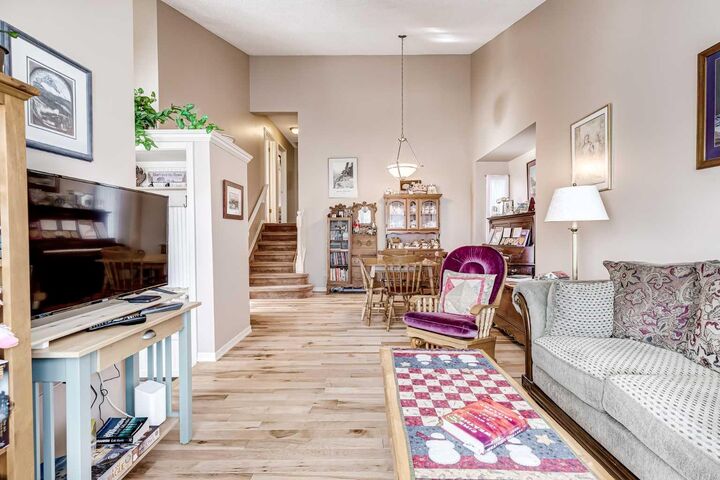 Property Photo:  79 Macewan Meadow Way NW  AB T3K 3J3 