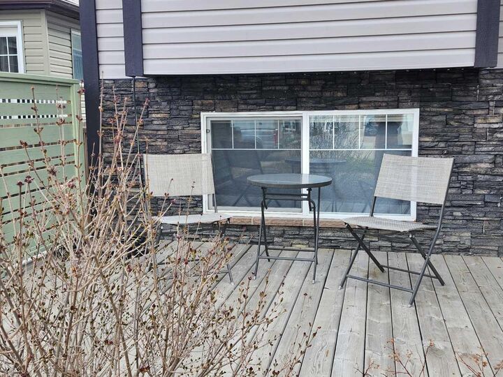 Property Photo:  102 9 Street  AB T0J 0Y0 