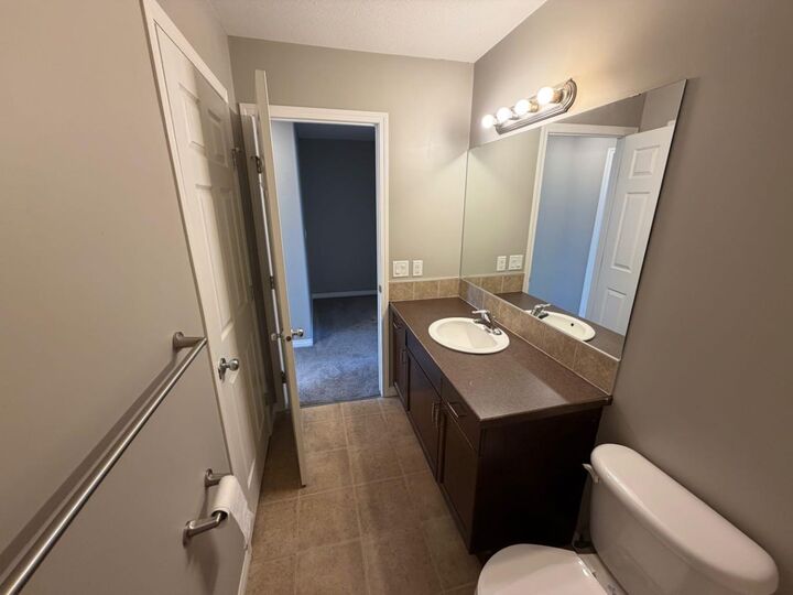 Property Photo:  10150 121 Avenue 306  AB T8V 8H2 