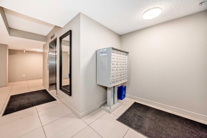Property Photo:  735 2 Avenue SW 1002  AB T2P 0E4 