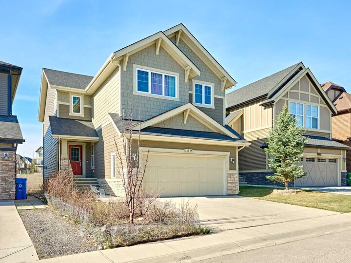 Property Photo:  109 Sherwood Road NW  AB T3R 0P1 