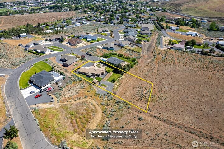 Property Photo:  493  Chrisview Court W  WA 98823 