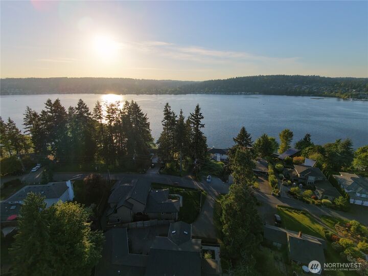 Property Photo:  16066 NE Inglewood Road  WA 98028 
