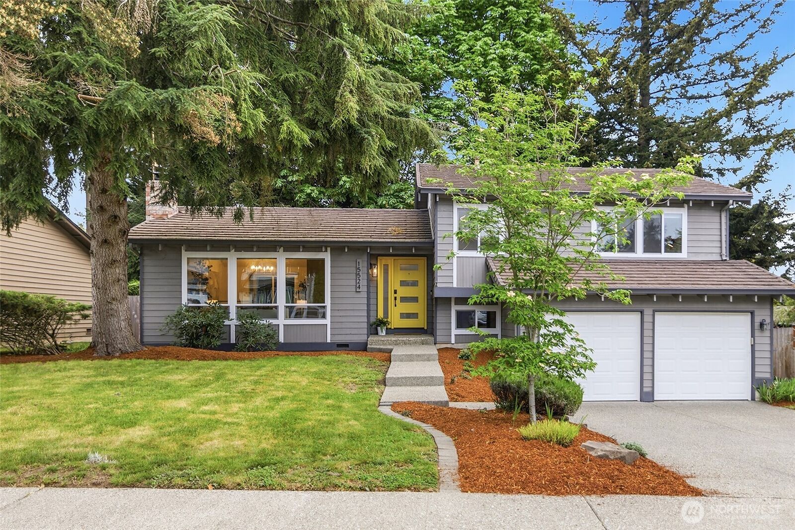 Property Photo:  15524 SE 179th Street  WA 98058 