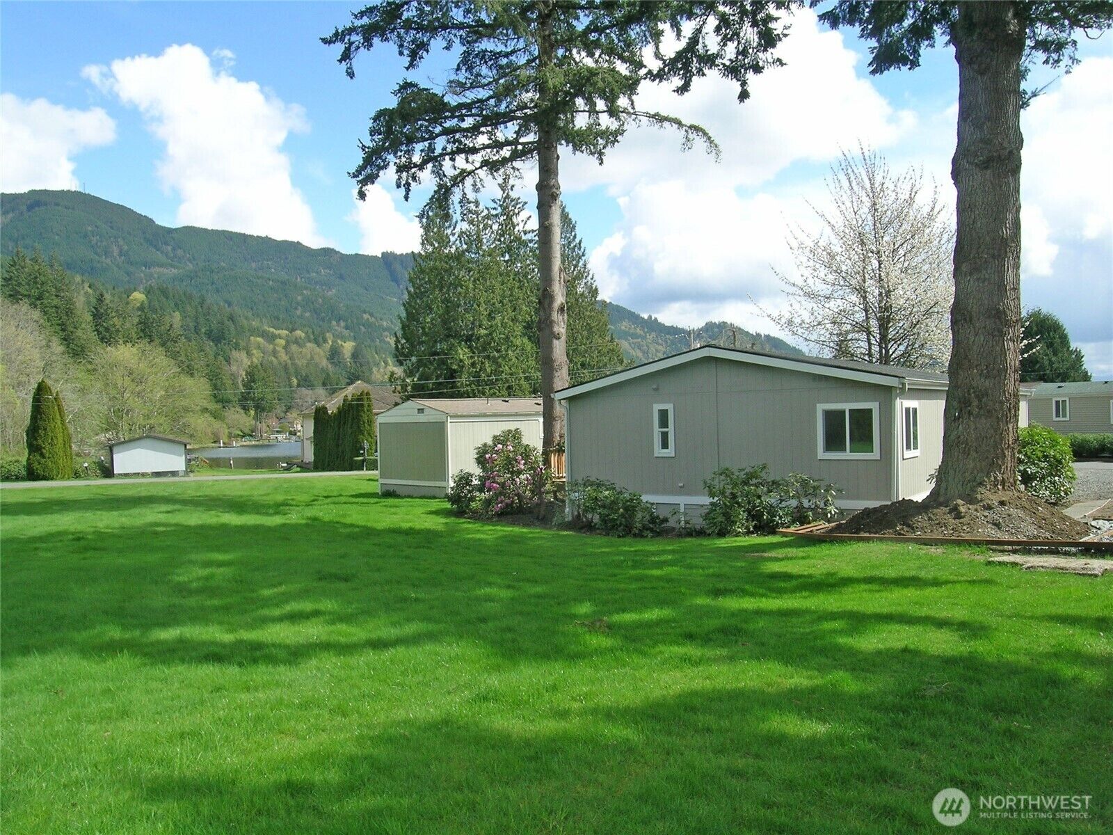 Property Photo: 921 Autumn Lane 256 WA 98229