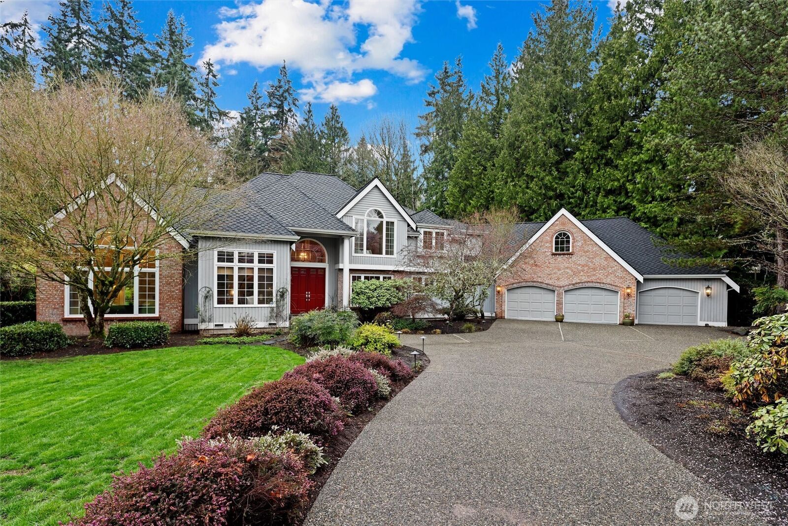 Property Photo:  13543  160th Avenue NE  WA 98052 