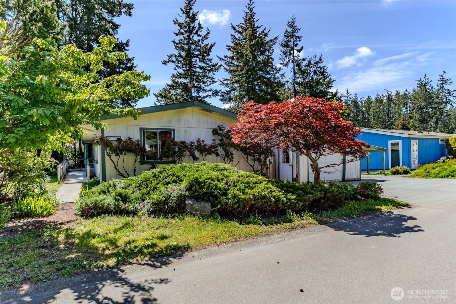 Property Photo:  2119  Victoria Avenue  WA 98368 