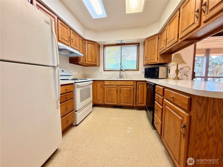 Property Photo:  504  9th Avenue  WA 98844 