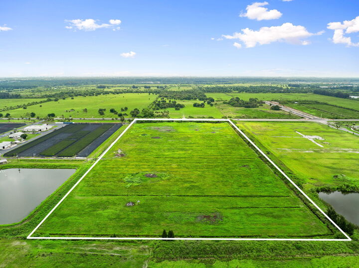Property Photo:  1539 N Kings Highway  FL 34947 