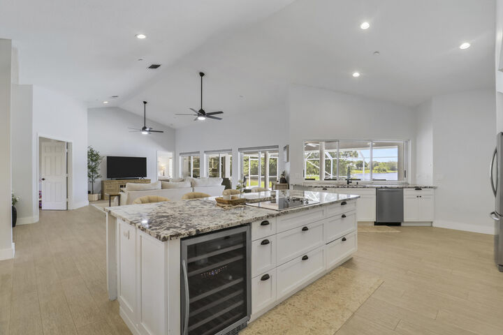 Property Photo:  550 SE Ashley Oaks Way  FL 34997 