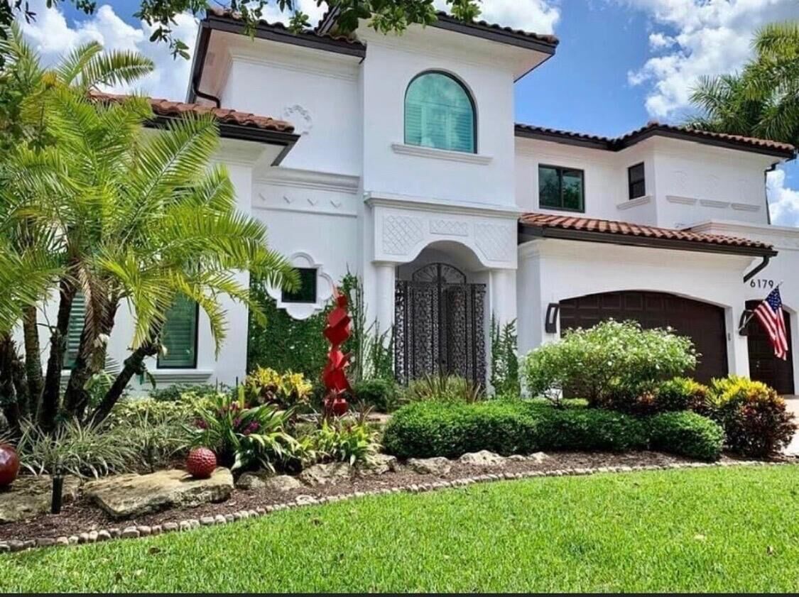 Property Photo:  6179 Vía Venetia S  FL 33484 