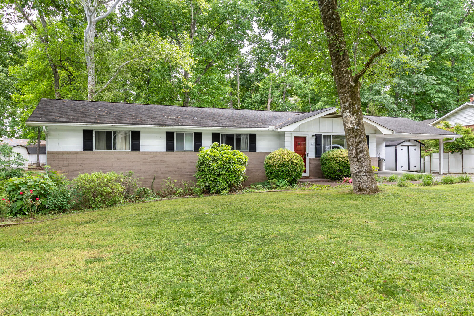 Property Photo:  1109 Peerless Drive NW  TN 37312 