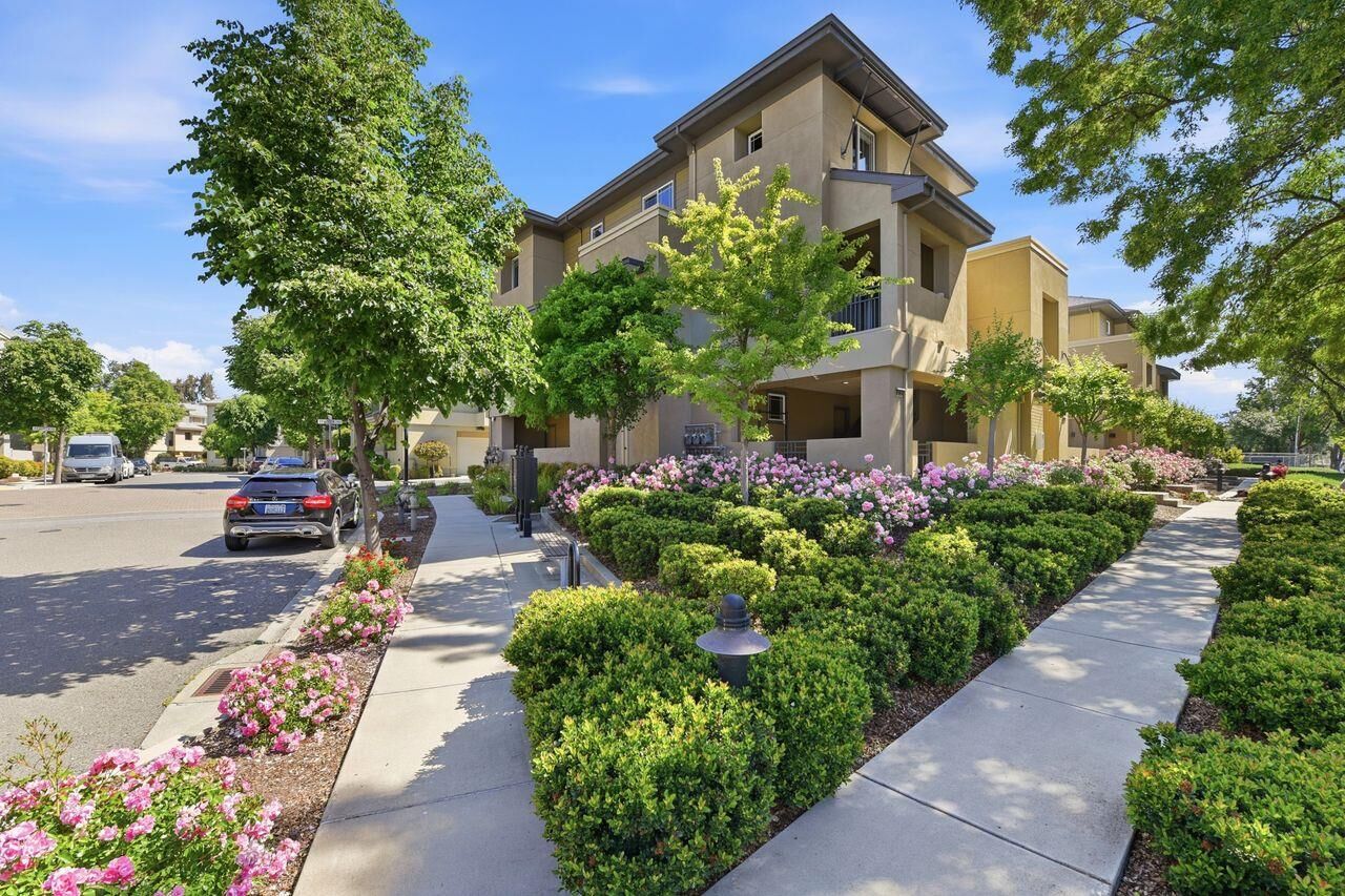 Property Photo:  3720 Feather Lane  CA 94303 
