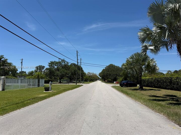 Property Photo:  15395 SW 272nd St  FL 33032 