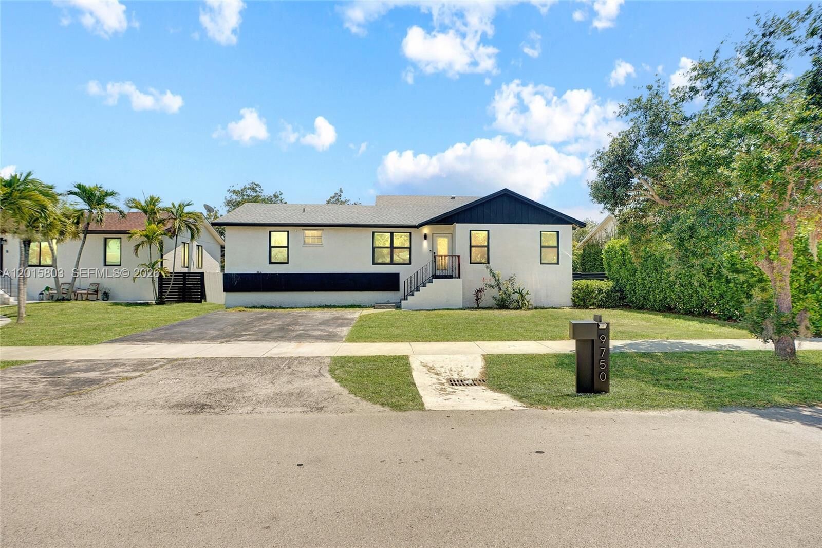 Property Photo:  9750 SW 211th St 9750  FL 33189 