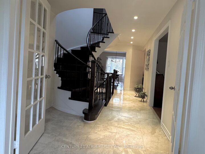 15 Timpson Drive — photo 1