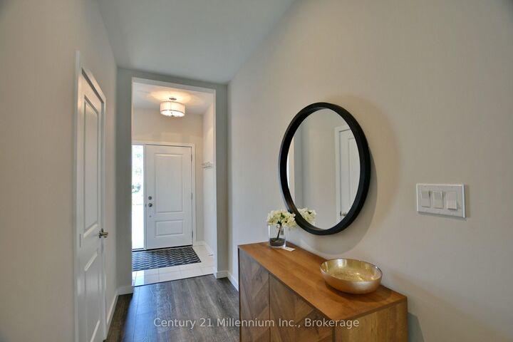 Photo de la propriété:  349 Yellow Birch Crescent  ON L9Y 0R4 