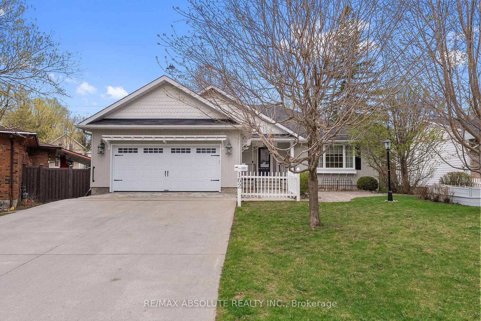 Property Photo: 162 Dan Street ON K7S 1V4