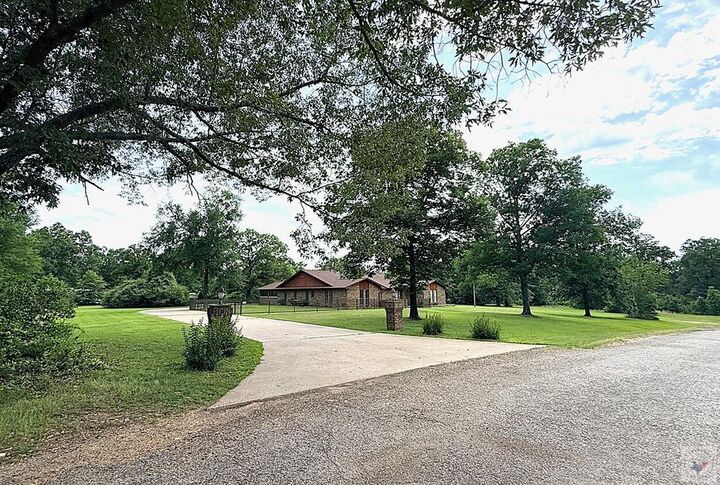 Property Photo:  4808 Country Rd.  AR 71854 
