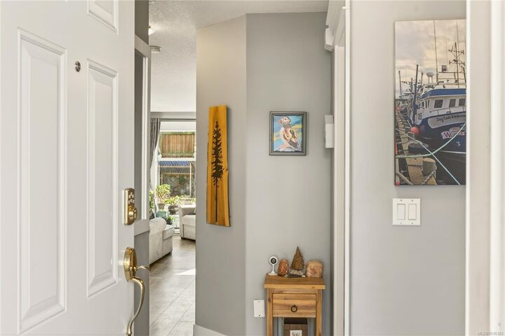 Property Photo:  290 Corfield St 7  BC V9P 2G5 