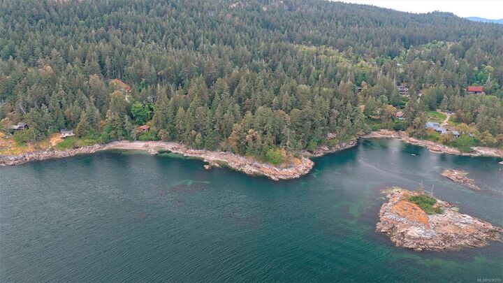 Property Photo:  157 Menhinick Dr  BC V8K 1W7 