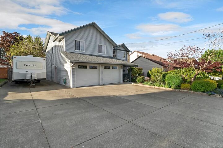 Property Photo:  420 Goodwin Rd  BC V9W 6R7 