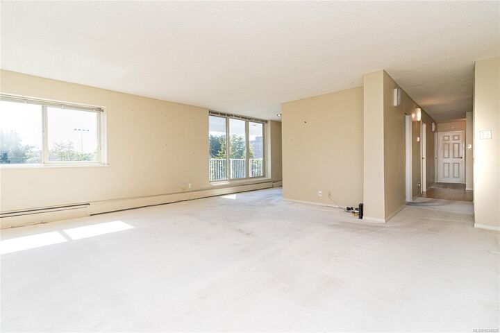 Property Photo: 1148 Goodwin St #507 BC V8S 5H2