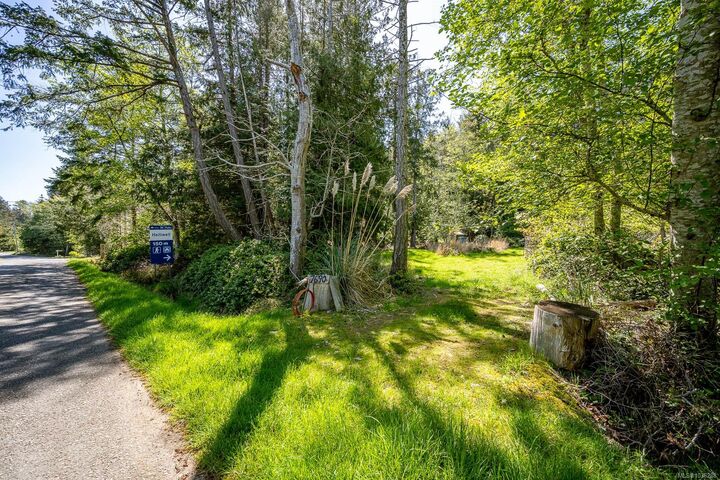 Property Photo:  7690 Anderson Dr  BC V0R 1Z0 