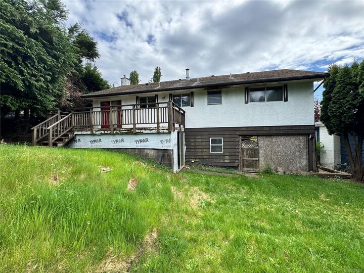 780 Westmere Rd — photo 1