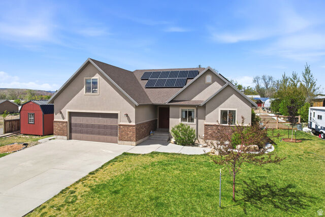 Property Photo:  117 E 250 S  UT 84665 