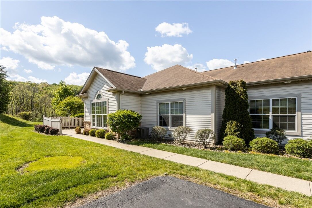 Property Photo:  835 Van Buren Blvd  PA 15042 