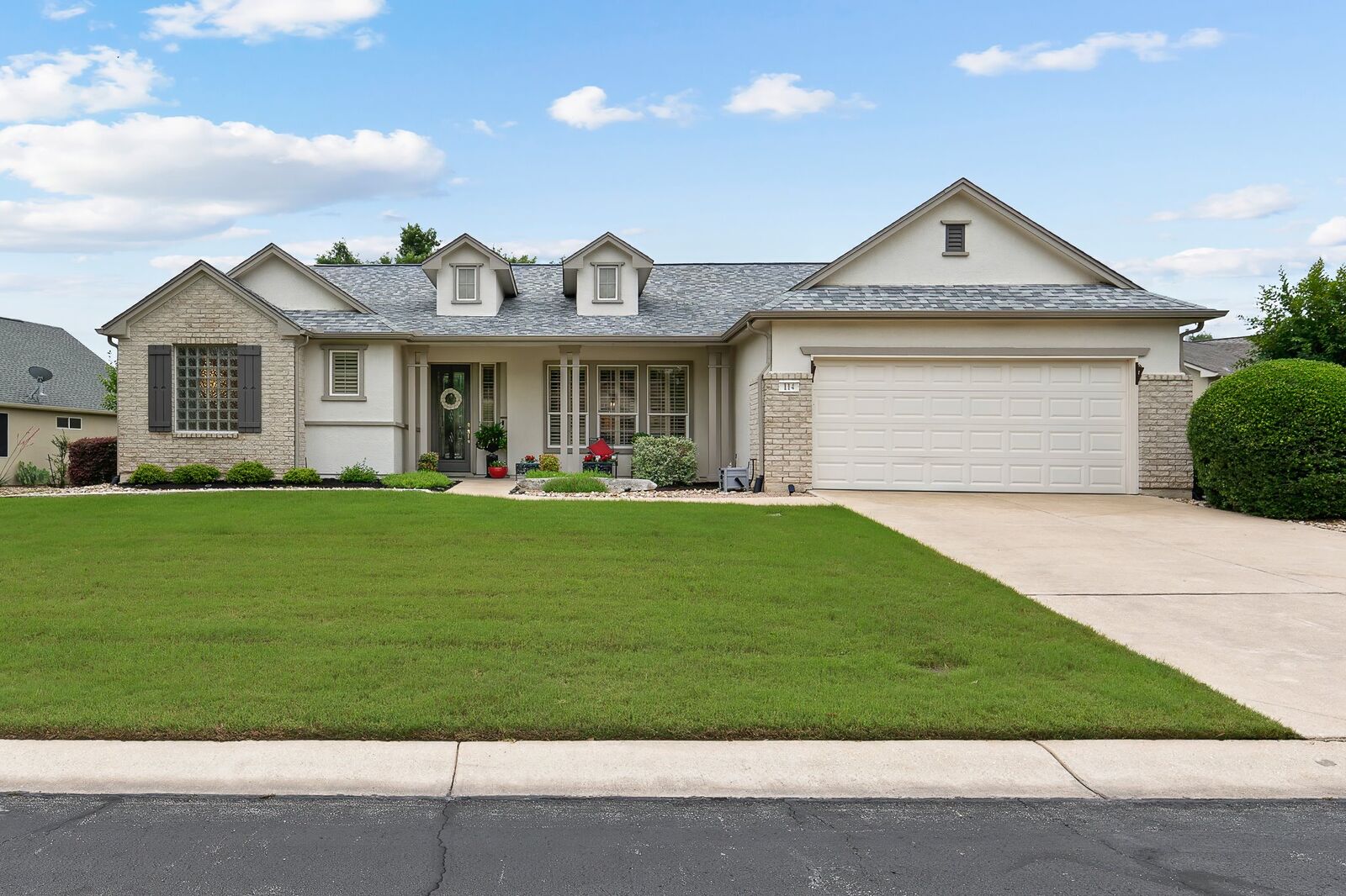 Property Photo:  114 Durango Trail  TX 78633 