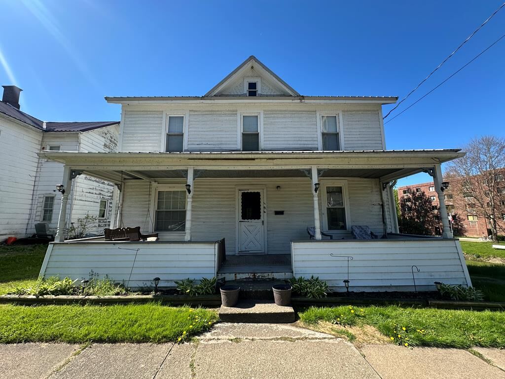 Property Photo:  184 Main Street  PA 16351 