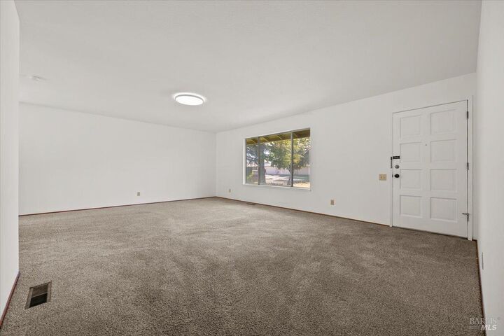 Property Photo:  513 Myrtle Avenue  CA 94928 