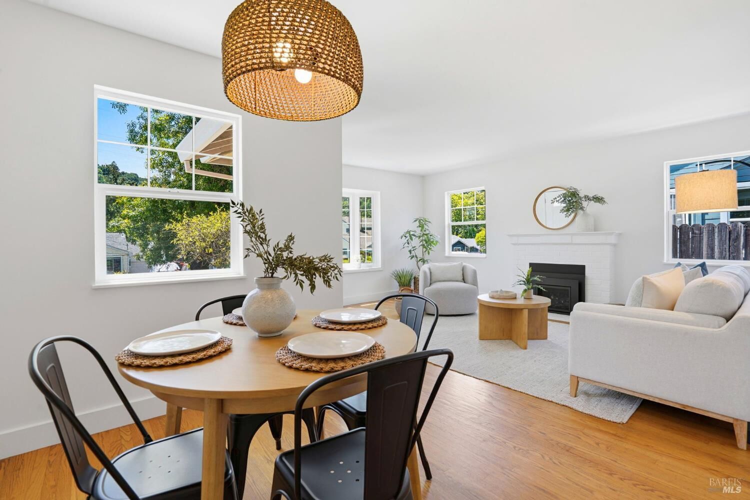 Property Photo:  234 Solano Street  CA 94901 