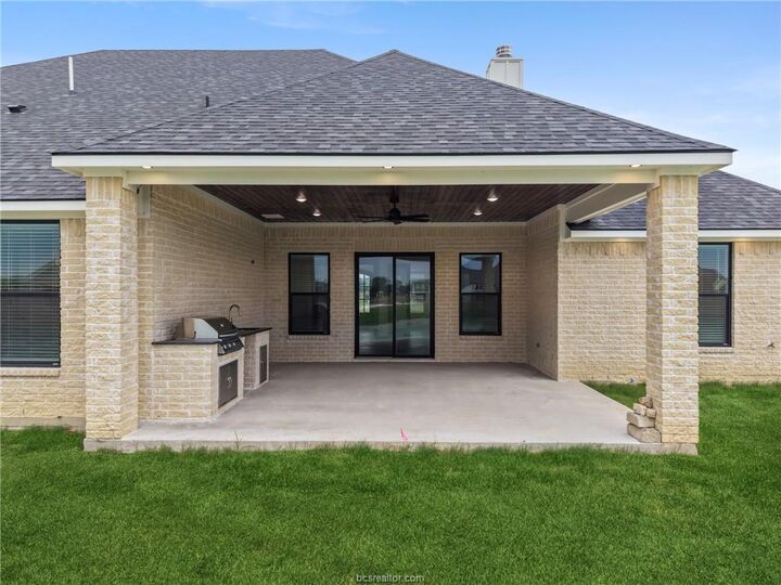 Property Photo:  7822 Mathis Creek Dr  TX 77808 