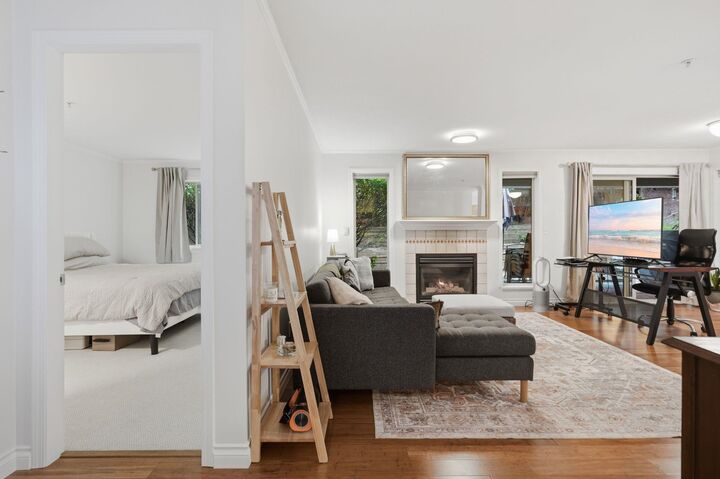Property Photo:  33478 Roberts Avenue 116  BC V2S 8E1 