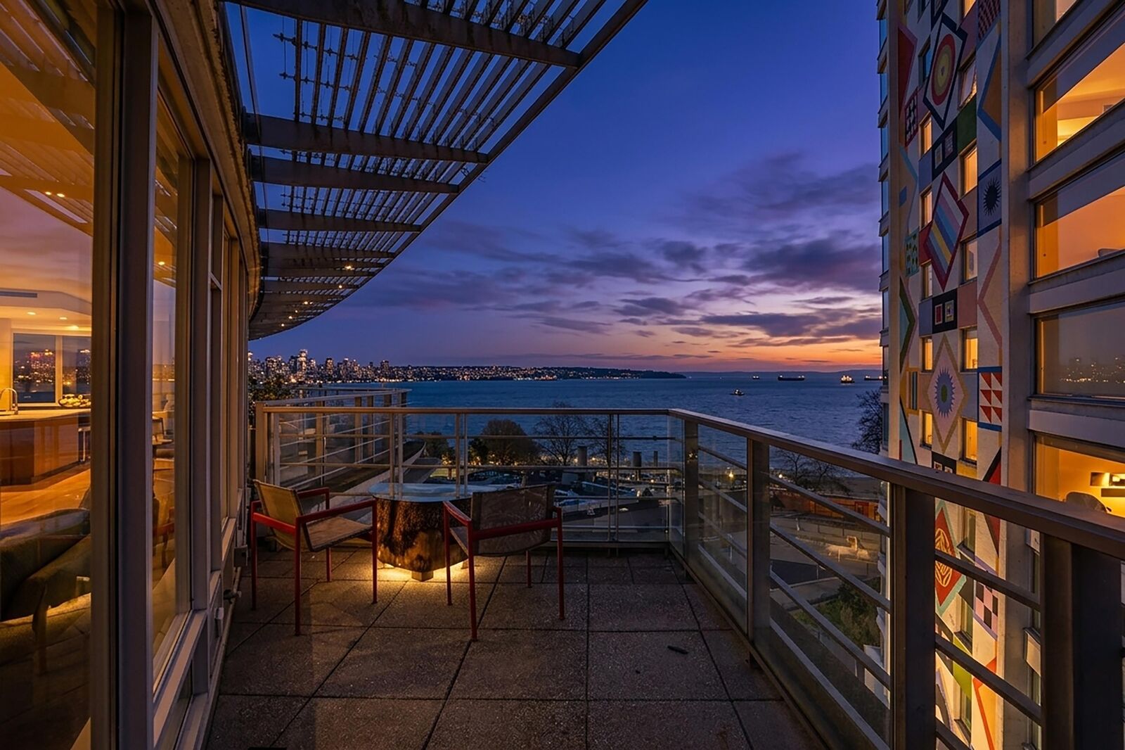 Property Photo:  1762 Davie Street 701  BC V6G 1W2 