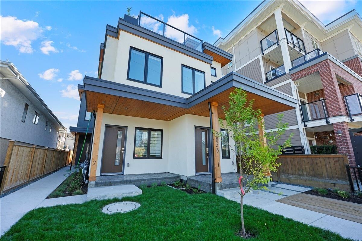 Property Photo:  4854 Slocan Street  BC V5R 2A3 