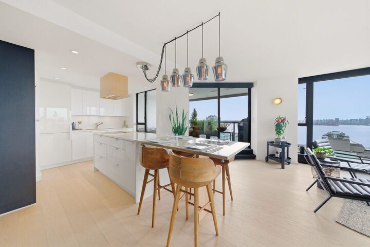 Property Photo:  120 W 2nd Street 1702  BC V7M 1C3 