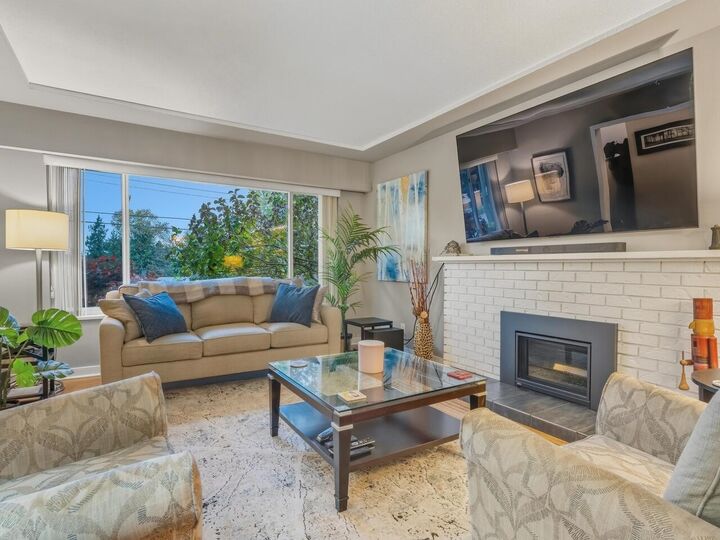 Property Photo:  9434 113B Street  BC V4C 5G5 