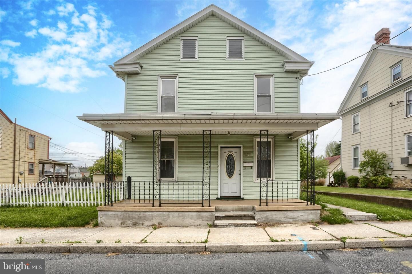 Property Photo:  120 S 5th Avenue  PA 17042 