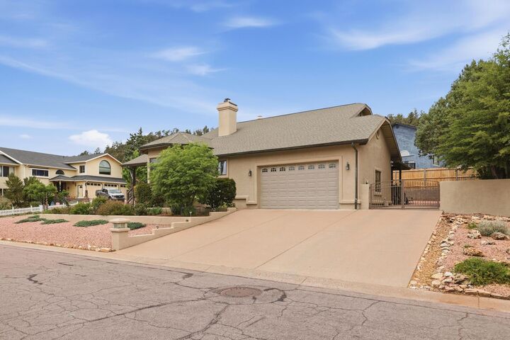 Property Photo:  1001 N Monarch Drive  AZ 85541 