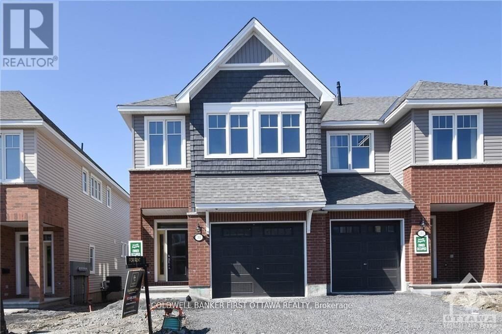 Property Photo:  183 Angelonia Crescent  ON K1T 0Y4 