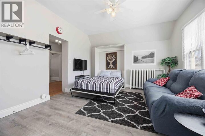 Property Photo:  263 Vidal Street North 3  ON N7T 5Y5 
