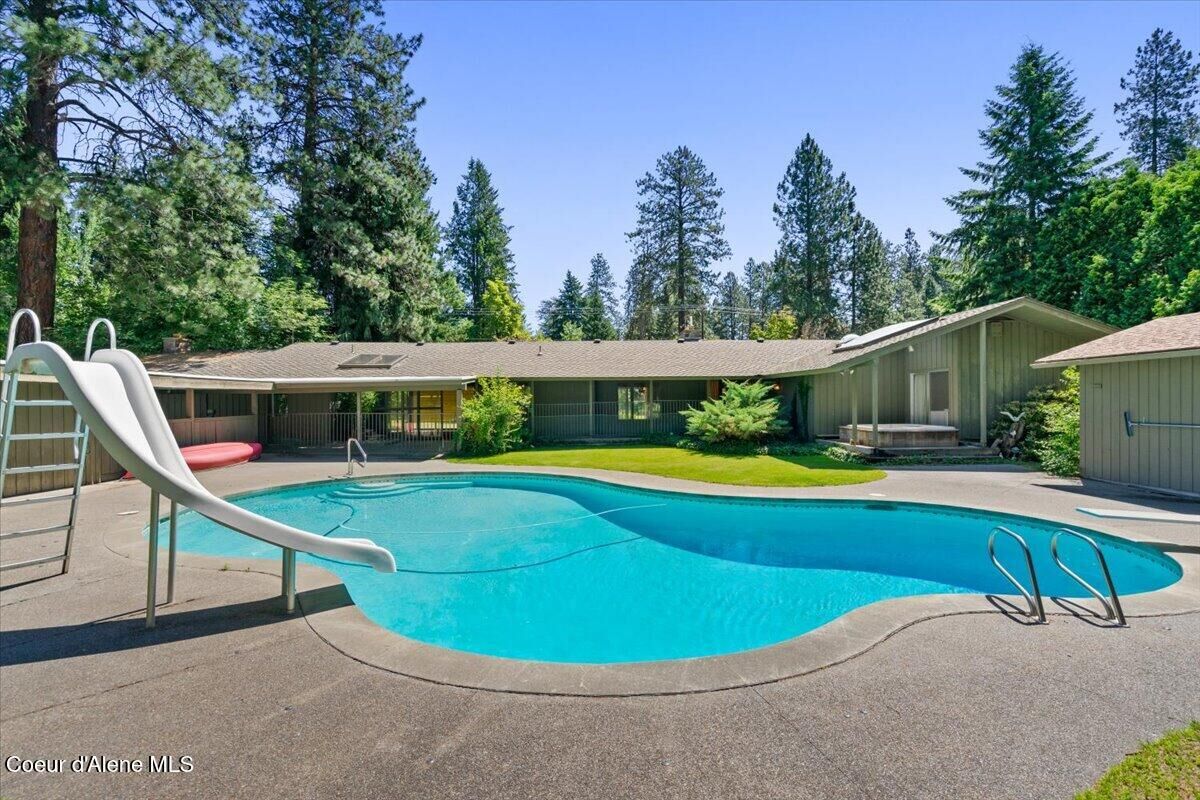 Property Photo:  9603 N Strahorn Rd  ID 83835 