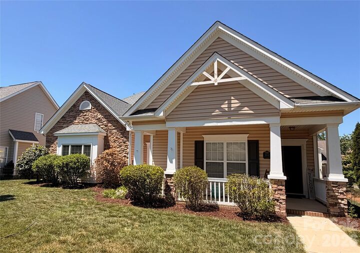Property Photo:  1008 Triple Crown Drive  NC 28079 