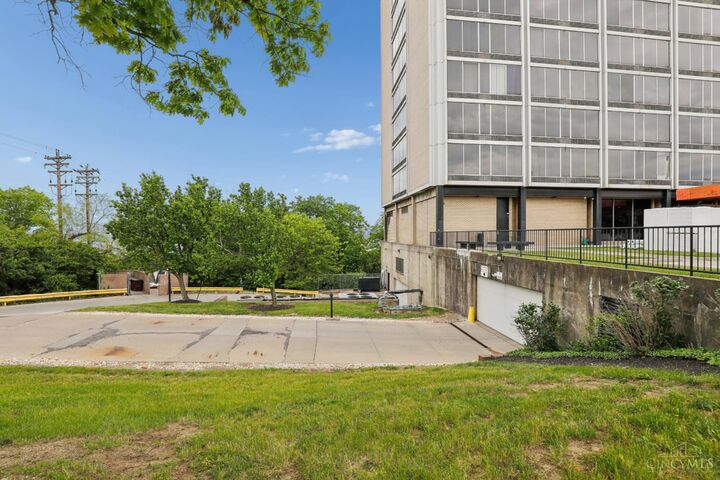 Property Photo:  810 Matson Place  OH 45204 