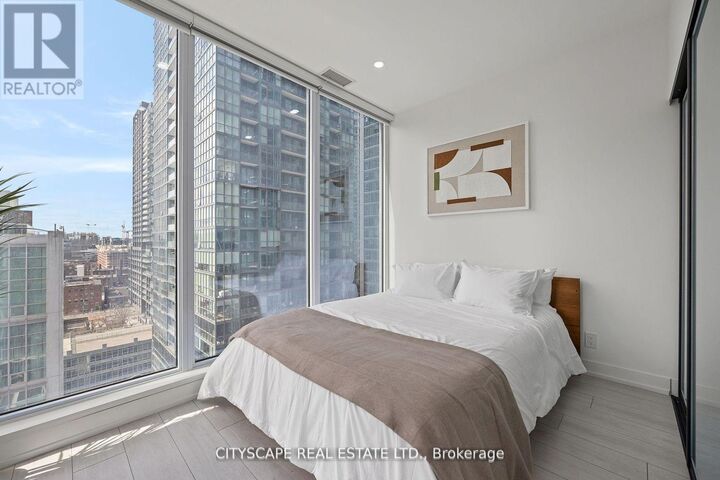 Property Photo:  55 Mercer Street South 1802  ON M5V 1H2 